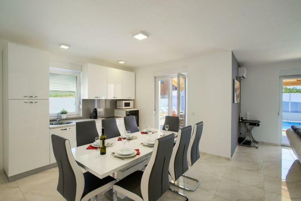 Villa Sanja Plovanija Ngoại thất bức ảnh