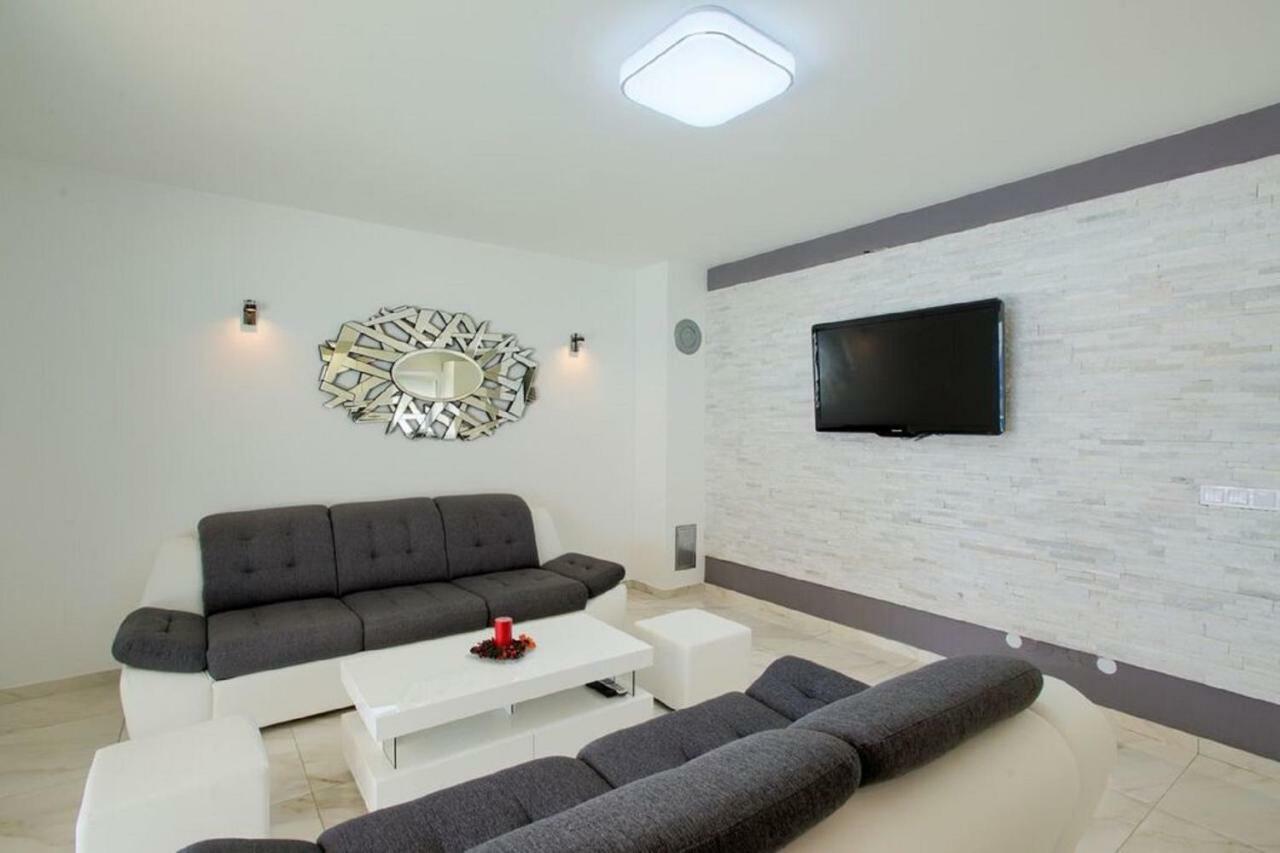 Villa Sanja Plovanija Ngoại thất bức ảnh